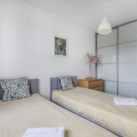 Gama Home Wyspowa 1 Warszawa Exteriör bild