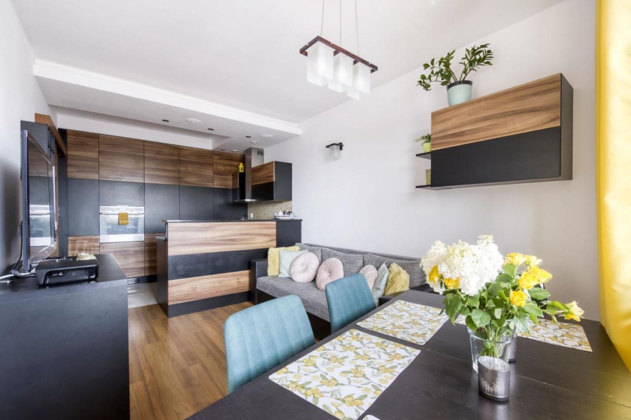 Gama Home Wyspowa 1 Warszawa Exteriör bild