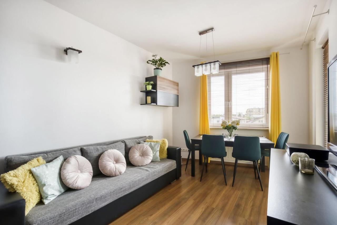 Gama Home Wyspowa 1 Warszawa Exteriör bild